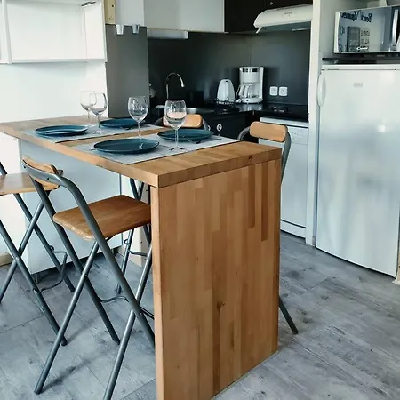 Apartment Dans Avec Piscine La Londe-les-Maures
